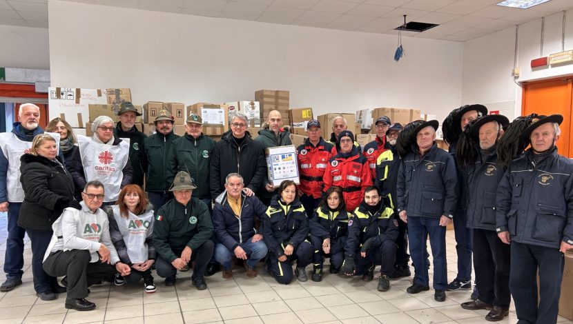 Cernusco sul Naviglio, il gruppo dei volontari della raccolta