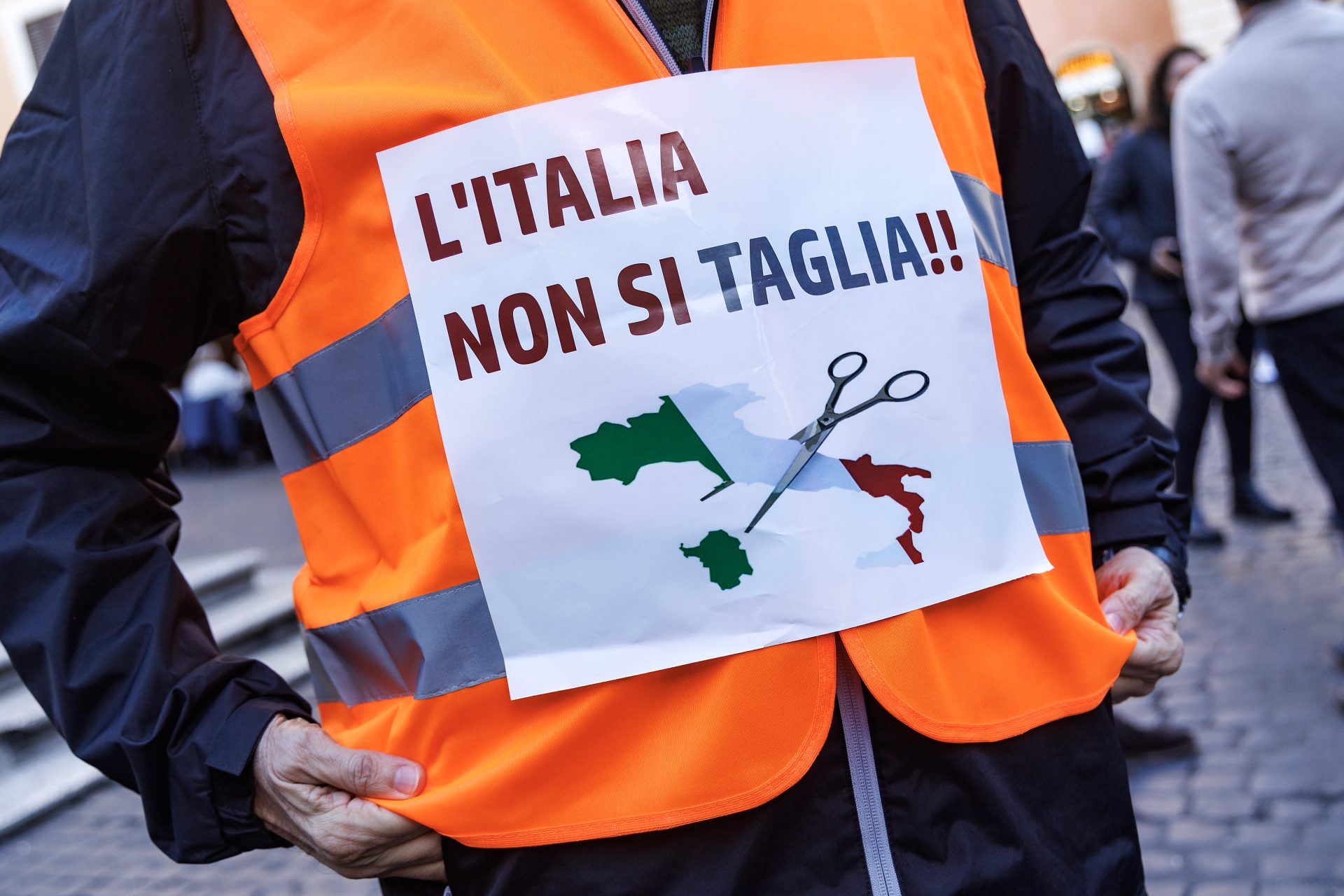 manifestazione contro l'autonomia differenziata