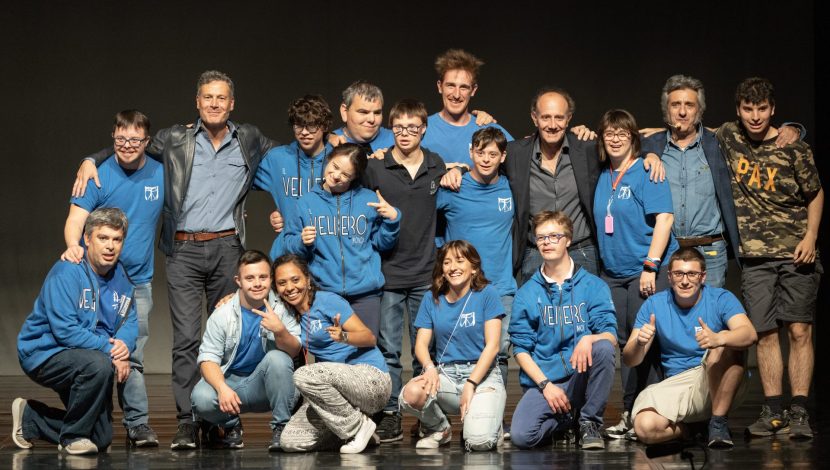 la compagnia Il Veliero con il presidente Alfredo Collina e Ale & Franz