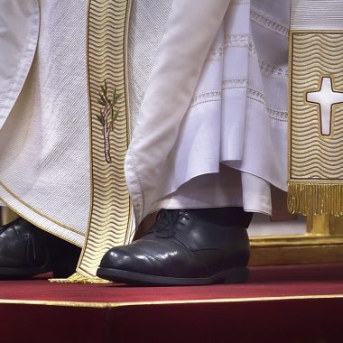 scarpe nere di Papa Francesco
