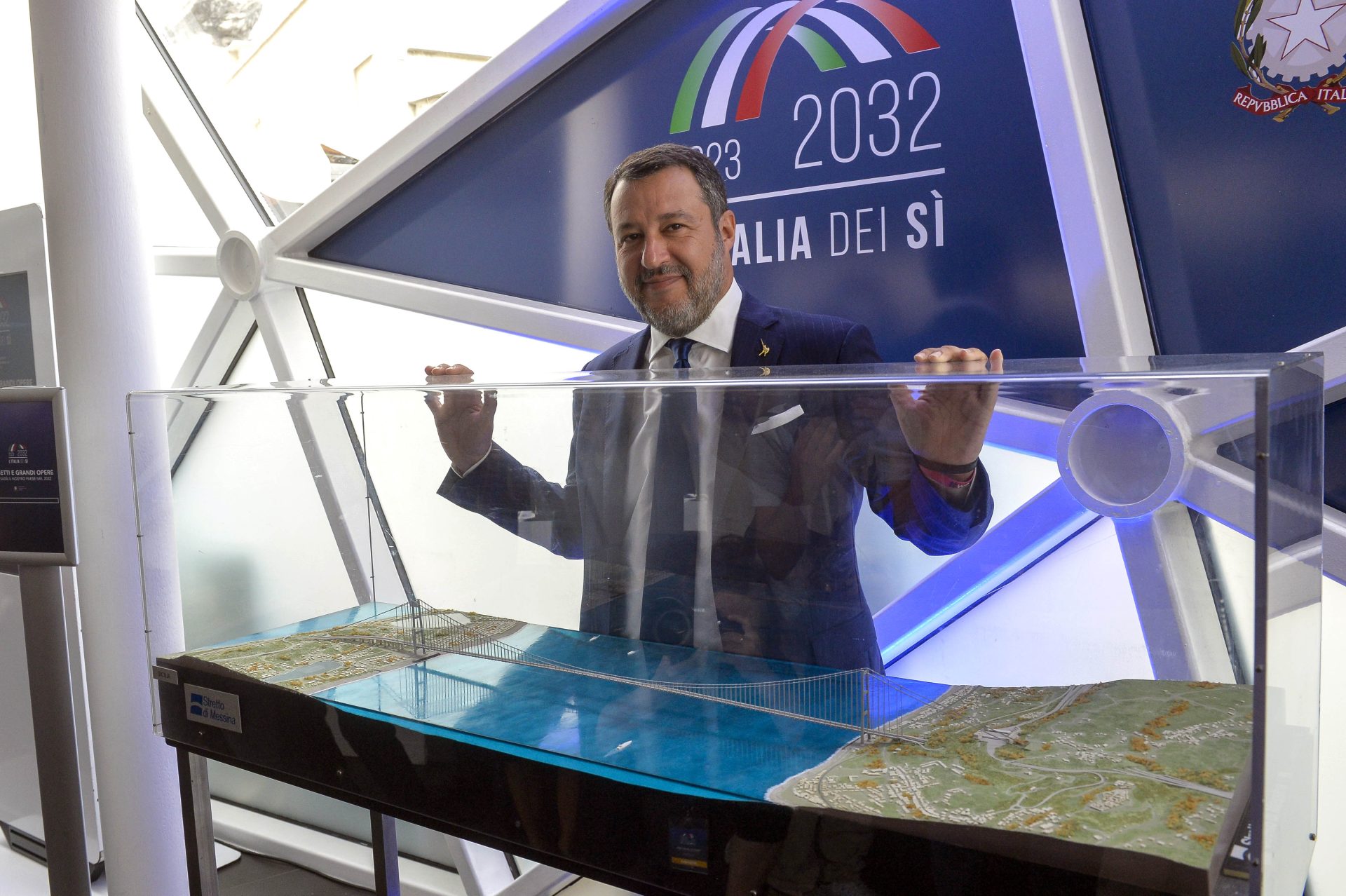 nella foto Matteo Salvini con il plastico del Ponte sullo stretto Foto di © Stefano Carofei/Sintesi
